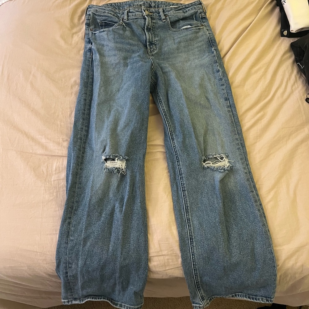 Old Navy Light Blue Distressed Straight Leg Jeans